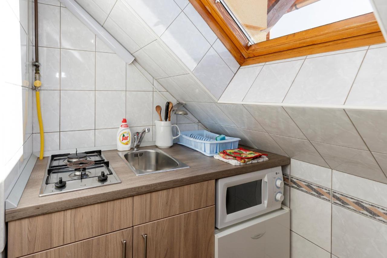 Almafa Apartmanhaz Эгер Экстерьер фото