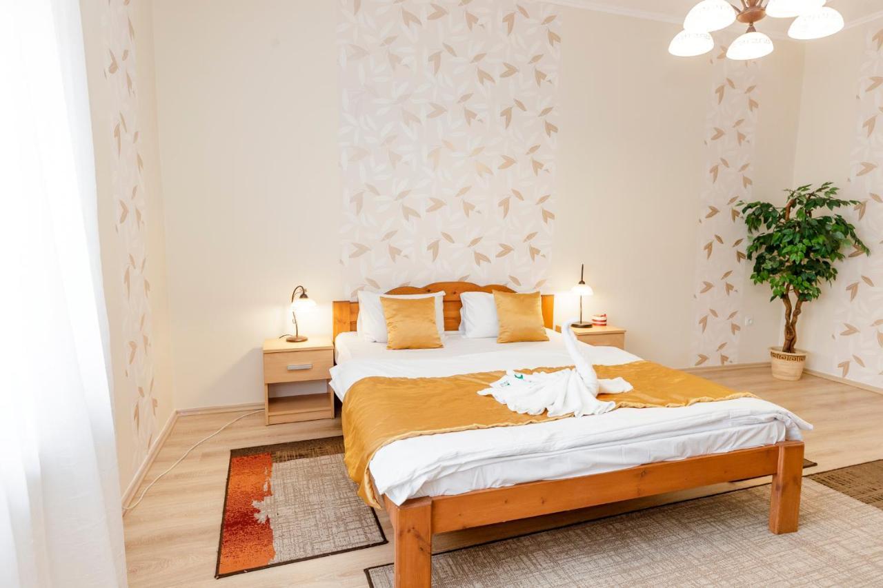 Almafa Apartmanhaz Эгер Экстерьер фото